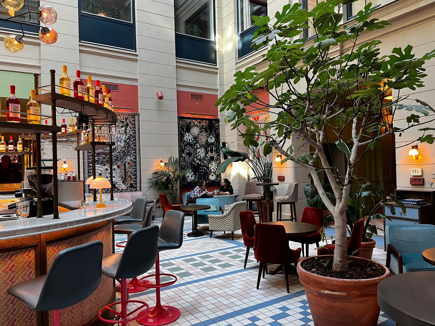 The Trinity Quarter - Hotel og butikker